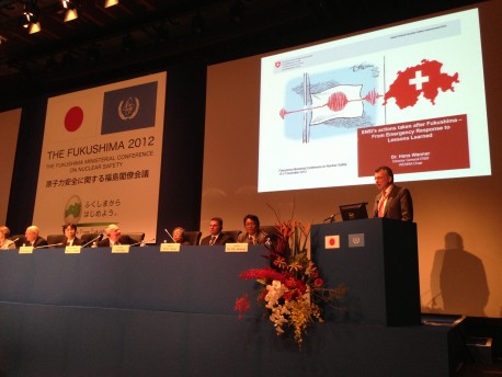 ENSI-Direktor Hans Wanner referiert an der Fukushima Konferenz.