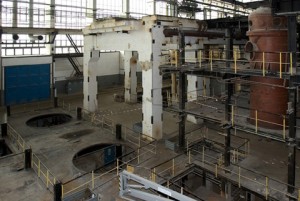 Démontage de la centrale nucléaire allemande de Greifswald : salle des machines. Copyright: BMU / Brigitte Hiss 