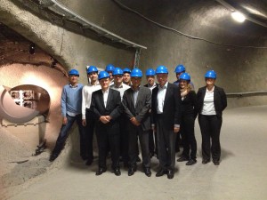 Les membres de la commission franco-suisse ont visité le 6 septembre 2013 le laboratoire du Mont Terri.